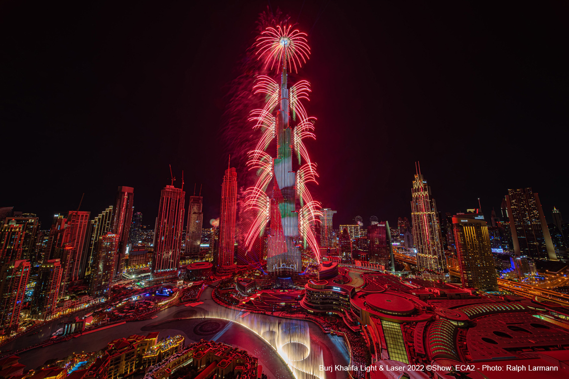  BURJ KHALIFA NYE22 LIGHT LASER SHOW_DUBAI_11_wm