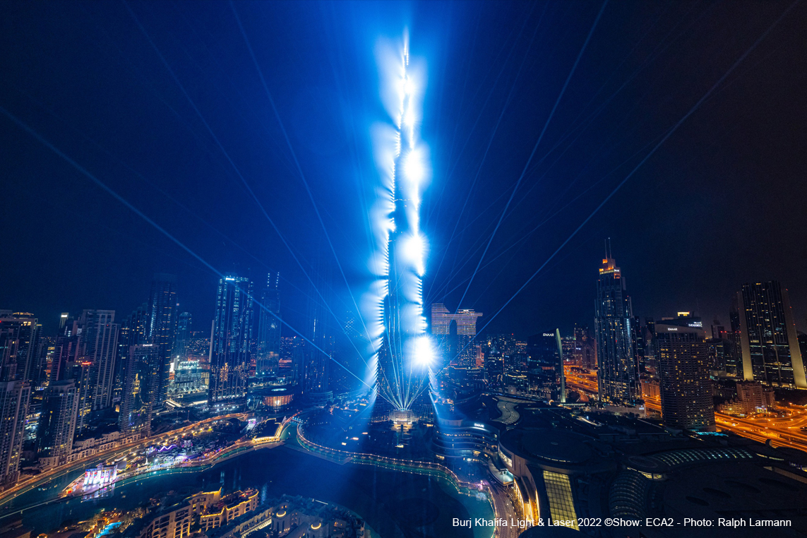  BURJ KHALIFA NYE22 LIGHT LASER SHOW_DUBAI_4_wm