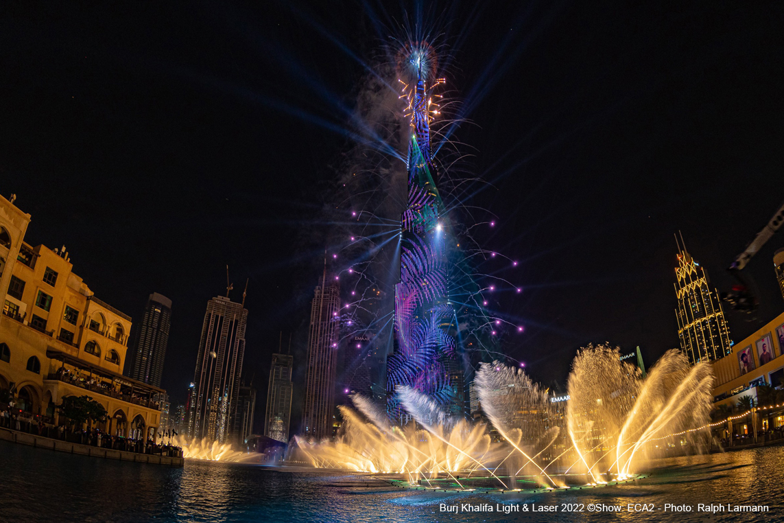  BURJ KHALIFA NYE22 LIGHT LASER SHOW_DUBAI_5_wm