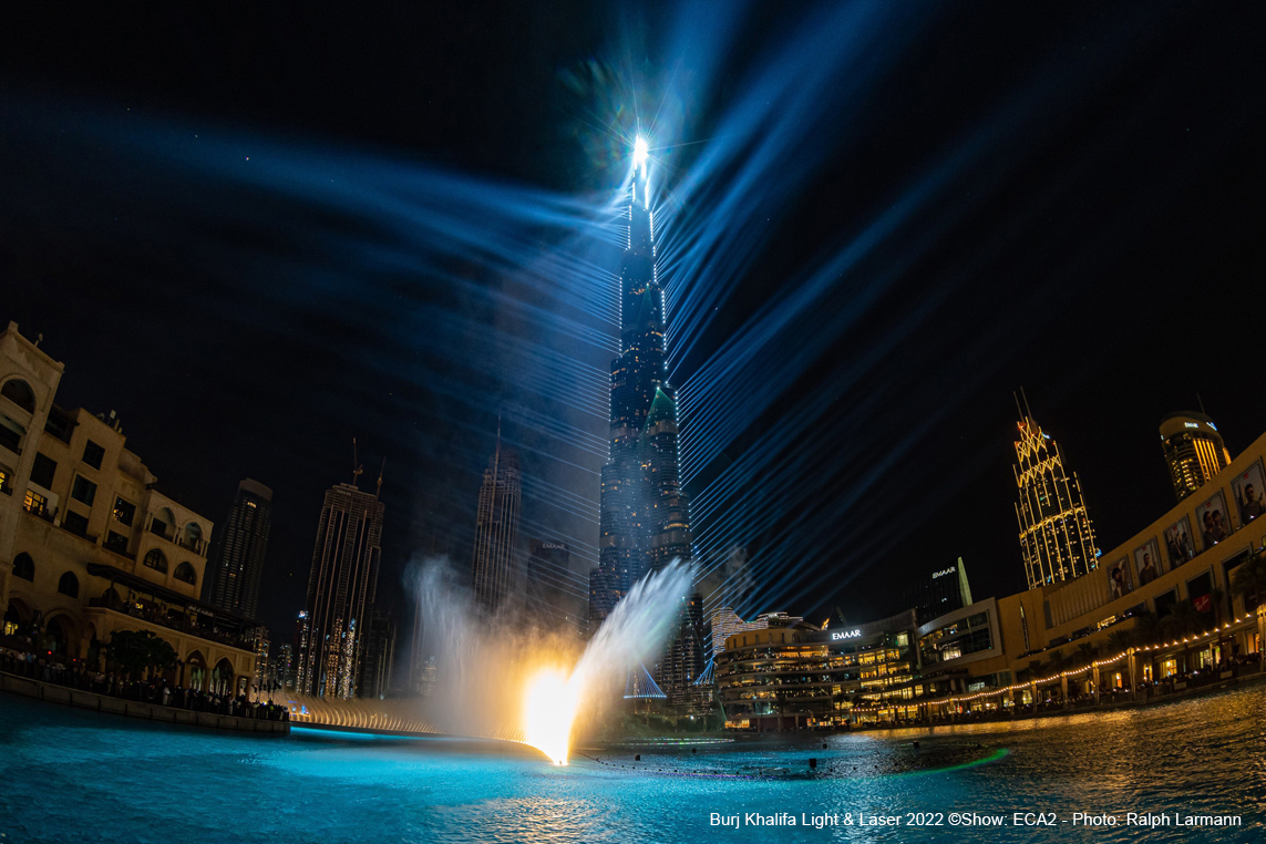  BURJ KHALIFA NYE22 LIGHT LASER SHOW_DUBAI_9_wm