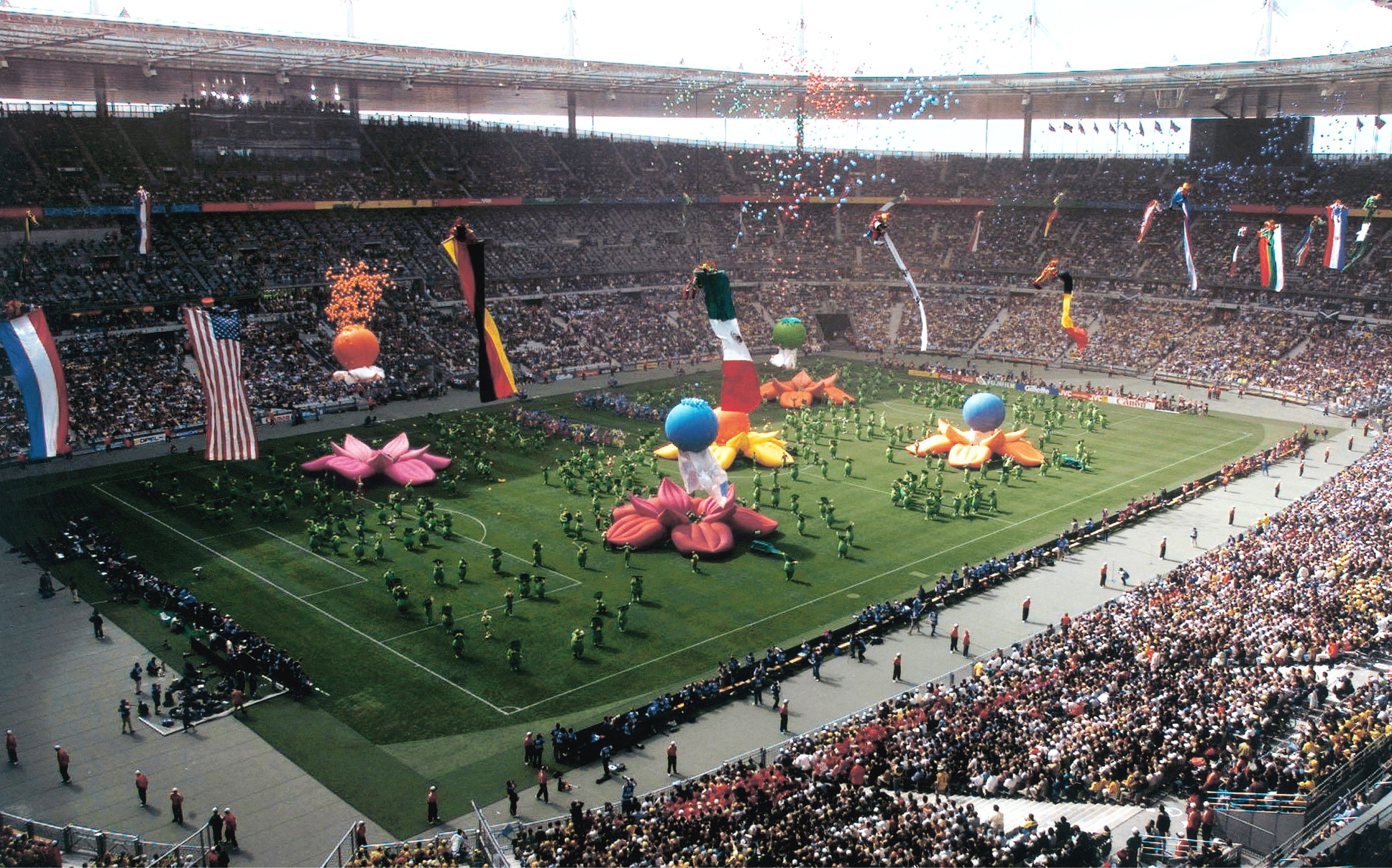  Football-World-Cup-Ceremonies-France-00resize