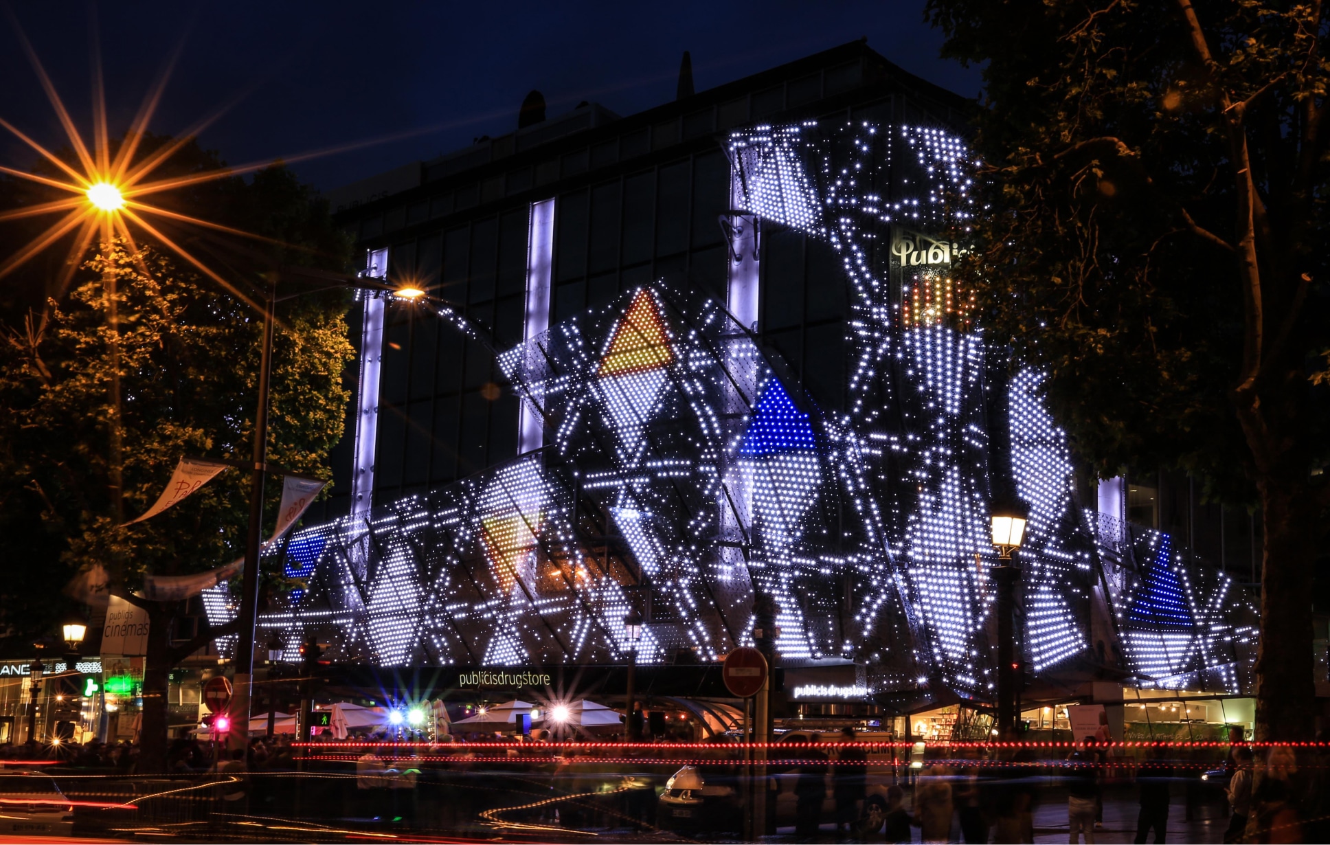  Publicis-Group-Lighting-Signature-5