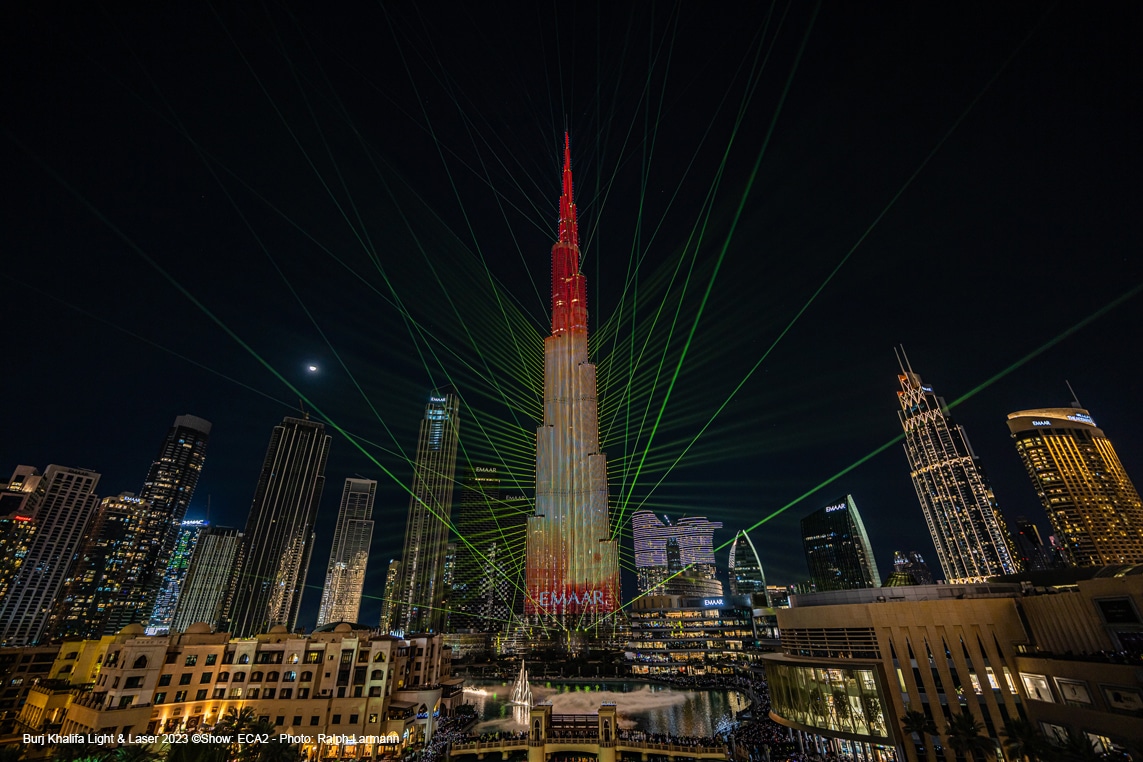  burj_khalifa_ny23_light_laser_show_slider_1