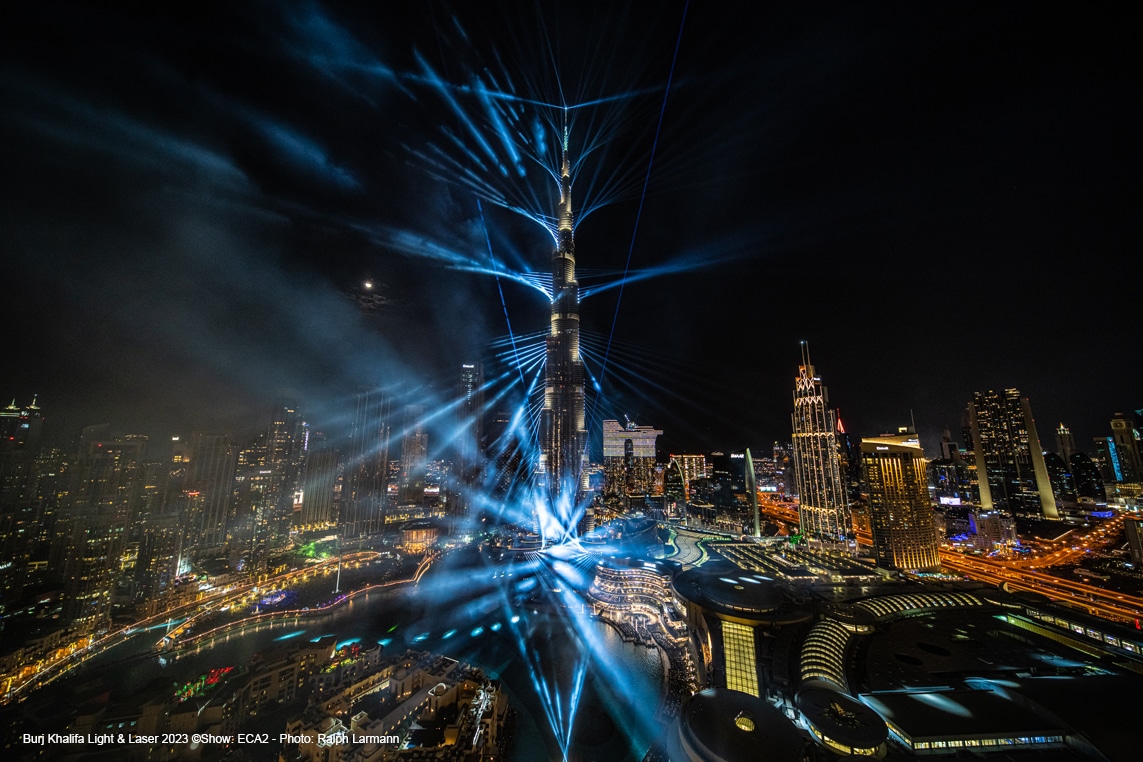  burj_khalifa_ny23_light_laser_show_slider_7