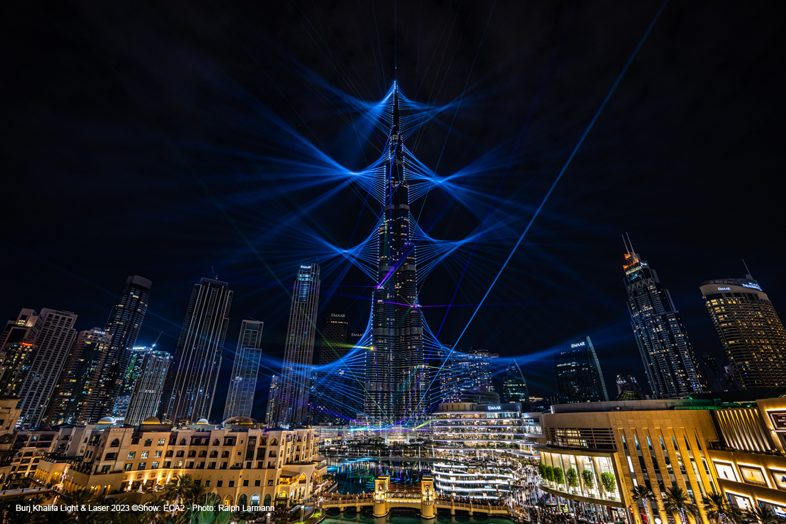  burj_khalifa_ny23_light_laser_show_slider_9