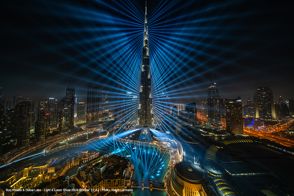  burj_khalifa_dubai_lake_ny24_light_laser_show_slider_3