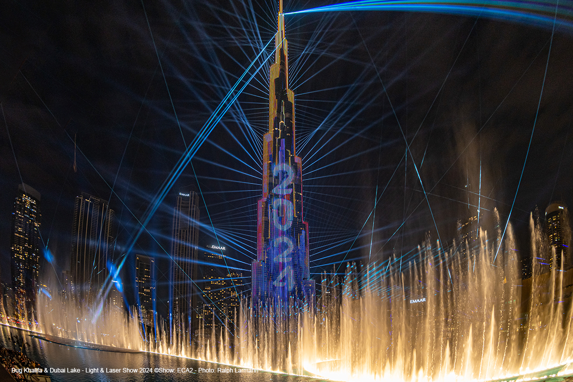  burj_khalifa_dubai_lake_ny24_light_laser_show_slider_5